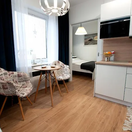 Ikar Ul. Grunwaldzka Blisko Morza Апартаменты Поберово